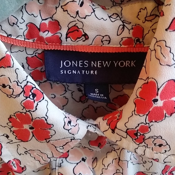 JONES NEW YORK Floral Button Down Shirt - Picture 2 of 3